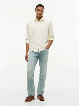 Camisa Oxford elástica às riscas com corte regular