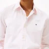 Camisa Oxford elástica às riscas com corte regular Camisa Oxford elástica às riscas com corte regular