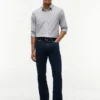 Camisa Oxford elástica às riscas com corte regular Camisa Oxford elástica às riscas com corte regular