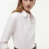 Camisa Oxford elástica às riscas com corte regular Camisa Oxford elástica às riscas com corte regular