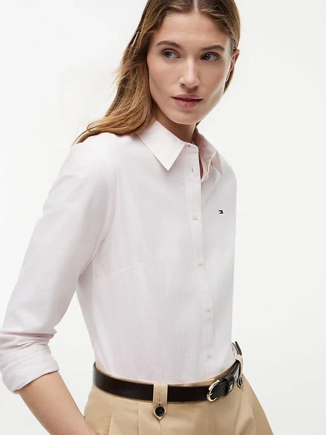 Camisa Oxford elástica às riscas com corte regular Camisa Oxford elástica às riscas com corte regular