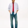 Camisa Oxford elástica às riscas com corte regular Camisa Oxford elástica às riscas com corte regular
