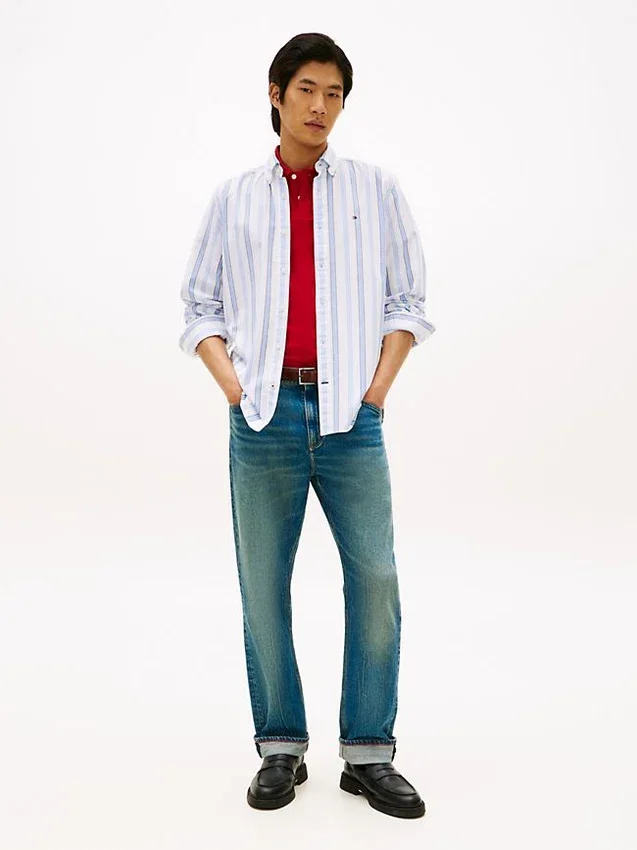Camisa Oxford elástica às riscas com corte regular Camisa Oxford elástica às riscas com corte regular