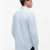 Camisa Oxford elástica às riscas com corte regular Camisa Oxford elástica às riscas com corte regular