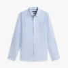 Camisa Oxford elástica às riscas com corte regular Camisa Oxford elástica às riscas com corte regular