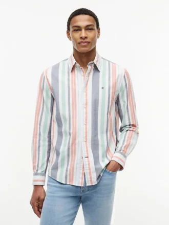 Camisa Oxford às riscas com corte regular