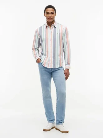 Camisa Oxford às riscas com corte regular