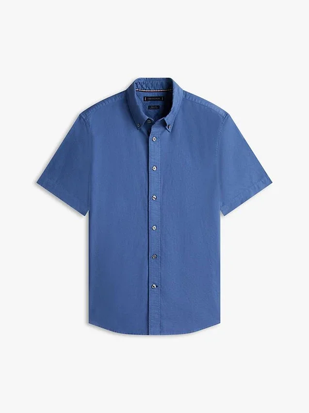 Camisa Oxford tingida na peça, corte regular Camisa Oxford tingida na peça, corte regular