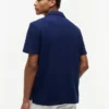 Camisa polo com bolso em malha e corte regular Camisa polo com bolso em malha e corte regular