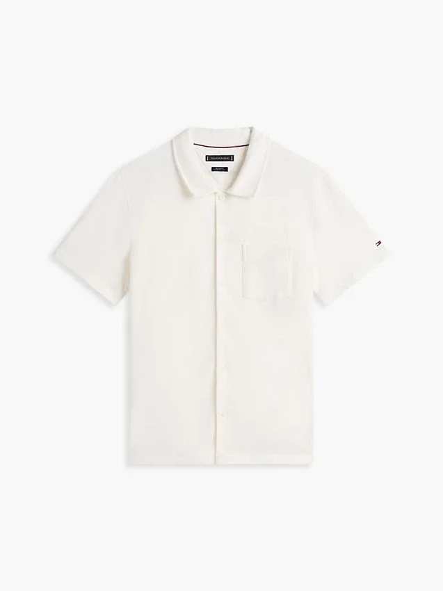 Camisa polo com bolso em malha e corte regular Camisa polo com bolso em malha e corte regular