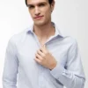 Camisa social às riscas THFlex de corte regular Camisa social às riscas THFlex de corte regular
