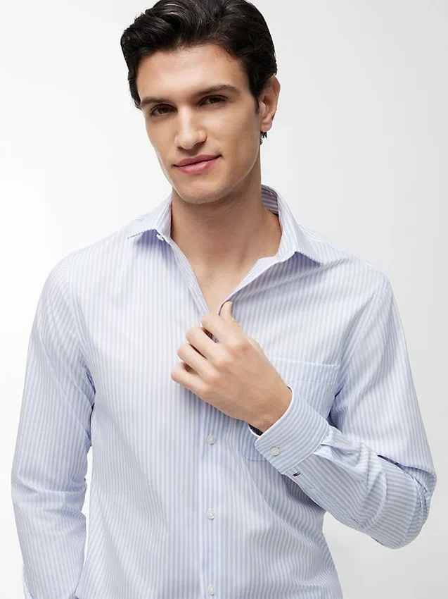 Camisa social às riscas THFlex de corte regular Camisa social às riscas THFlex de corte regular