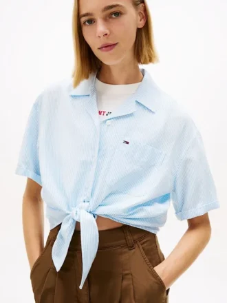 Camisa Tommy Jeans com laço à frente em mistura de linho