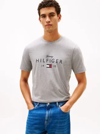 Camiseta com estampa Hilfiger 1985 Camiseta com estampa Hilfiger 1985
