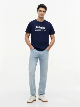 Camiseta com logotipo multiflagas Hilfiger