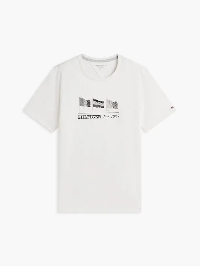 Camiseta com logotipo multiflagas Hilfiger Camiseta com logotipo multiflagas Hilfiger
