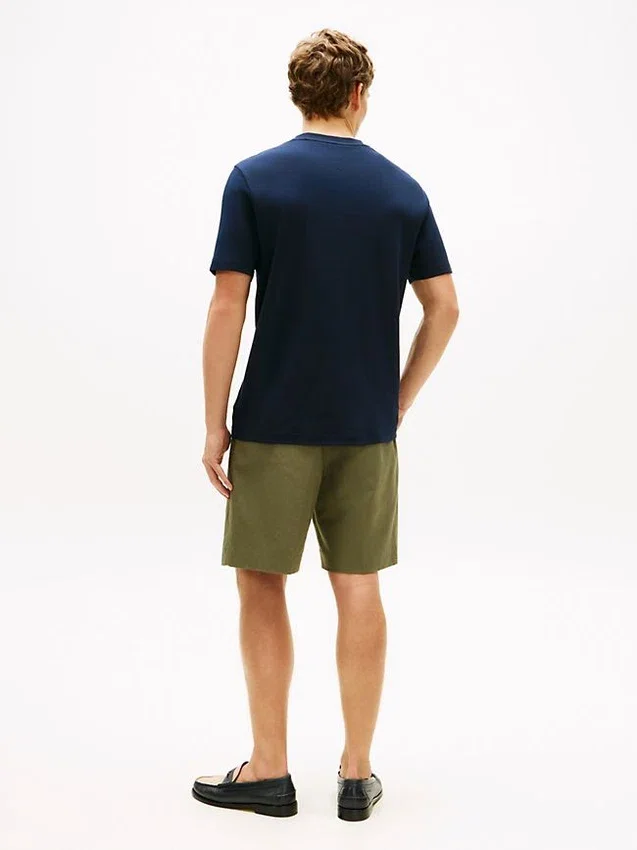 Camiseta com monograma em script e tecido interlock Camiseta com monograma em script e tecido interlock