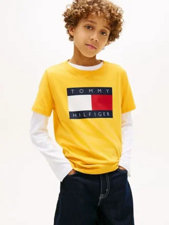Camiseta infantil Tommy com logotipo da bandeira