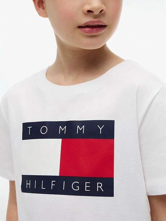 Camiseta infantil Tommy com logotipo da bandeira Camiseta infantil Tommy com logotipo da bandeira