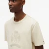 Camiseta tingida com logotipo de folha de louro Camiseta tingida com logotipo de folha de louro