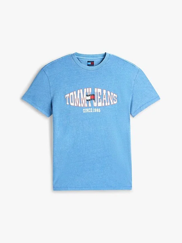 Camiseta Tommy Jeans com logotipo de bandeira ondulada Camiseta Tommy Jeans com logotipo de bandeira ondulada