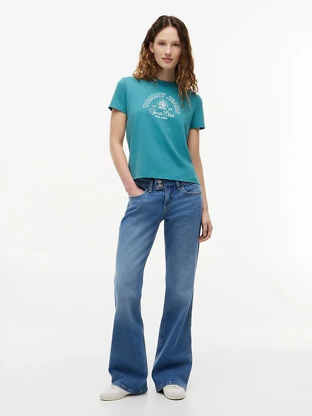 Camiseta Tommy Jeans com logotipo do Sports Club Camiseta Tommy Jeans com logotipo do Sports Club