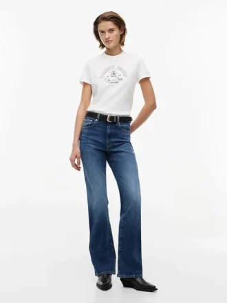 Camiseta Tommy Jeans com logotipo do Sports Club
