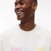 Camiseta Tommy Jeans com logotipo em degradê Camiseta Tommy Jeans com logotipo em degradê