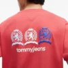 Camiseta Tommy Jeans com logotipo Multi-Crest Camiseta Tommy Jeans com logotipo Multi-Crest