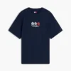 Camiseta Tommy Jeans com logotipo Multi-Crest Camiseta Tommy Jeans com logotipo Multi-Crest