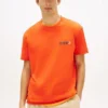 Camiseta Tommy Jeans com logotipo nas costas Camiseta Tommy Jeans com logotipo nas costas