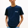 Camiseta Tommy Jeans com logotipo nas costas Camiseta Tommy Jeans com logotipo nas costas