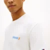 Camiseta Tommy Jeans com logotipo nas costas Camiseta Tommy Jeans com logotipo nas costas