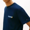 Camiseta Tommy Jeans com logotipo nas costas Camiseta Tommy Jeans com logotipo nas costas