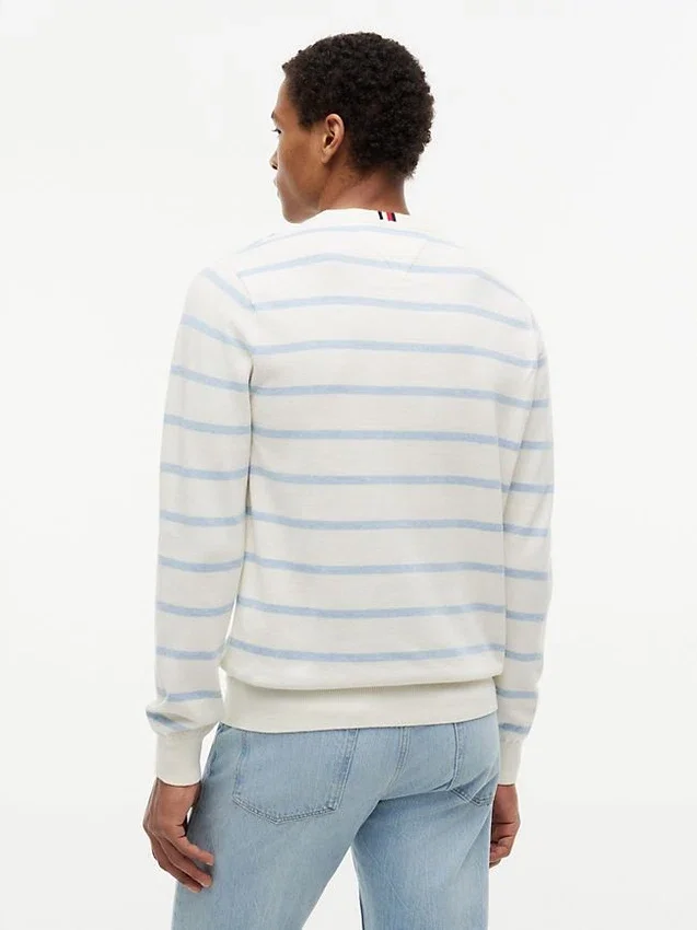 Camisola clássica de gola redonda às riscas Camisola clássica de gola redonda às riscas