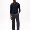 Camisola com decote em V e logótipo Camisola com decote em V e logótipo