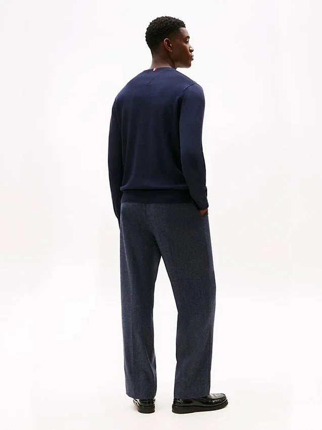 Camisola com decote em V e logótipo Camisola com decote em V e logótipo