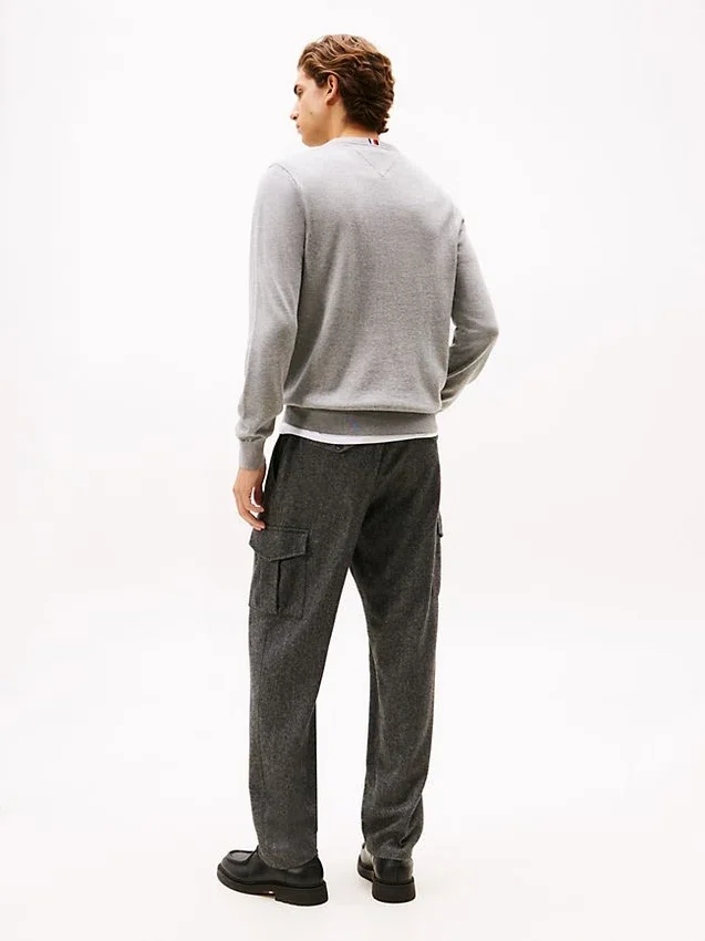 Camisola com decote em V e logótipo Camisola com decote em V e logótipo