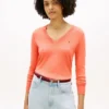 Camisola com decote em V em mistura de viscose Camisola com decote em V em mistura de viscose
