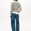 Camisola com decote em V às riscas Camisola com decote em V às riscas
