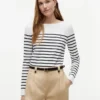 Camisola com gola em barco às riscas