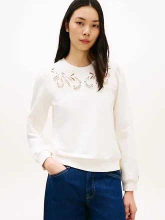 Camisola com ilhós bordados
