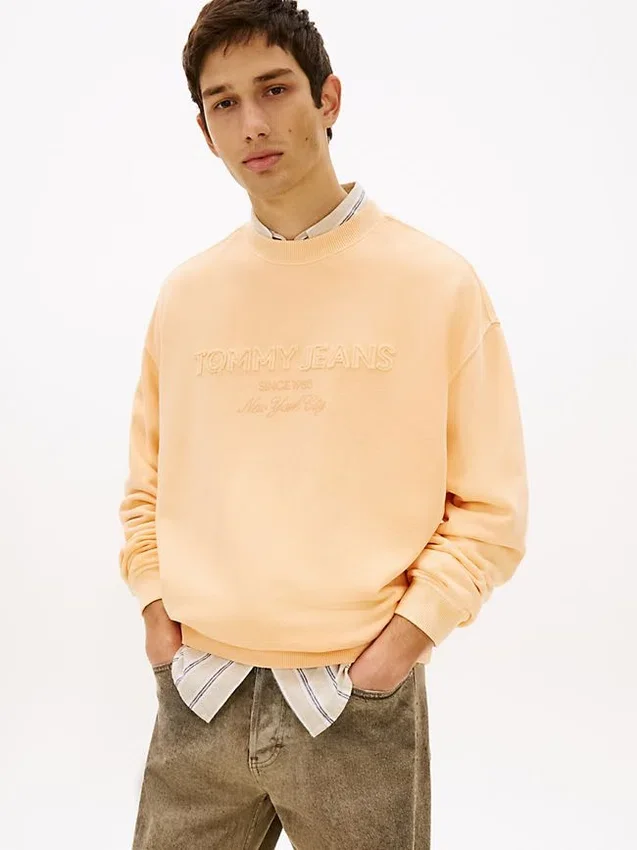 Camisola com logótipo Tommy Jeans tingida na peça Camisola com logótipo Tommy Jeans tingida na peça