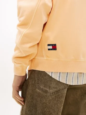 Camisola com logótipo Tommy Jeans tingida na peça