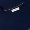 Camisola de gola redonda com logótipo de bandeira ondulada Camisola de gola redonda com logótipo de bandeira ondulada