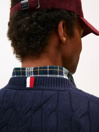 Camisola de gola redonda com malha trançada