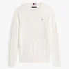 Camisola de gola redonda com malha trançada Camisola de gola redonda com malha trançada