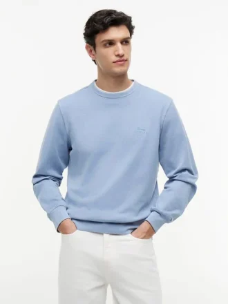 Camisola de gola redonda tingida na peça
