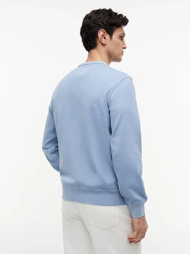 Camisola de gola redonda tingida na peça Camisola de gola redonda tingida na peça