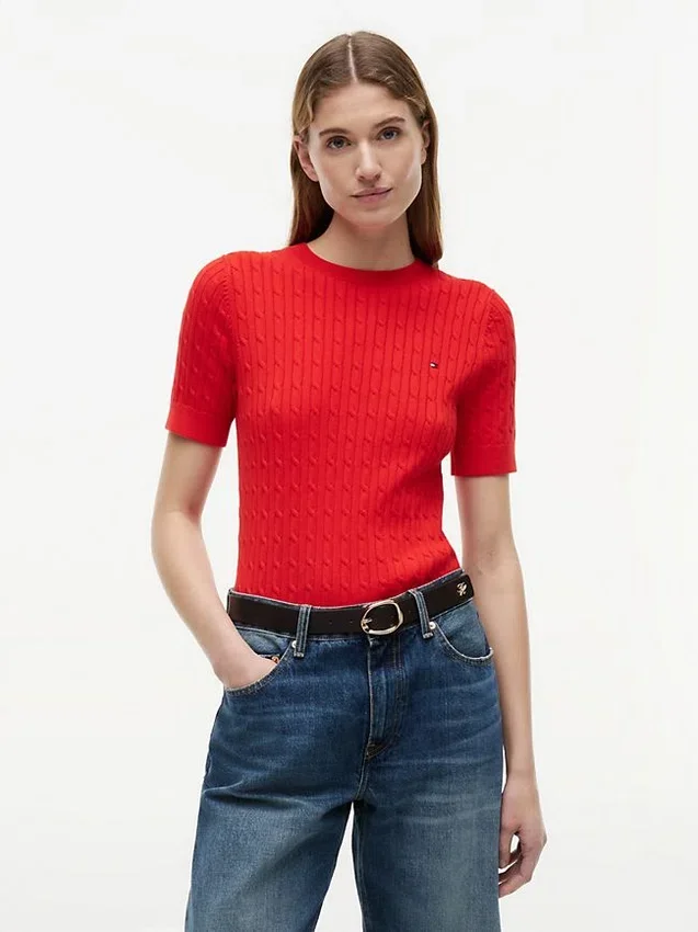 Camisola de malha com tranças de manga curta Camisola de malha com tranças de manga curta